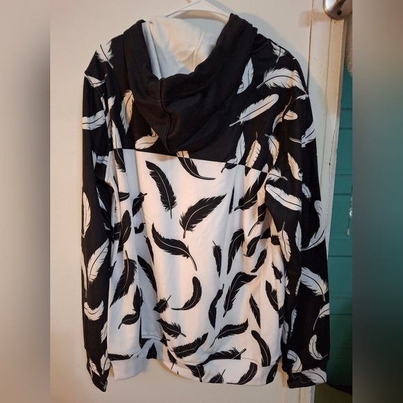 Fresh Hoods Black and White Feather Hoodie - Picture 3 of 3